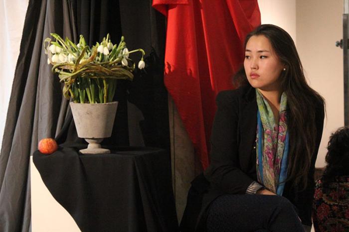 Э.Тэмүгэ: Уран зурагт хөрөнгө оруулагчдад талархдаг